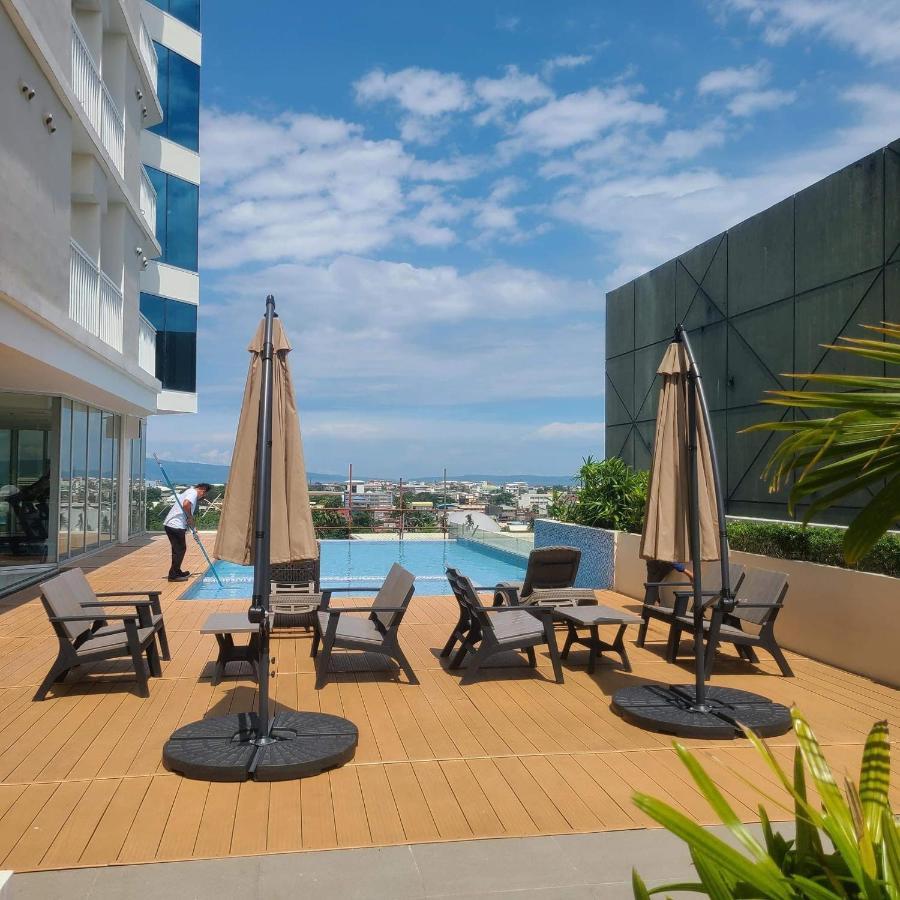 Inspiria Abreeza Davao Aparthotel Ngoại thất bức ảnh